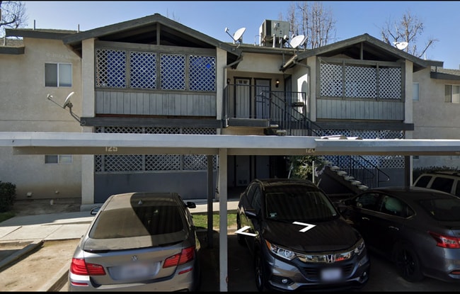 Primary Photo - Your Holiday Home Awaits