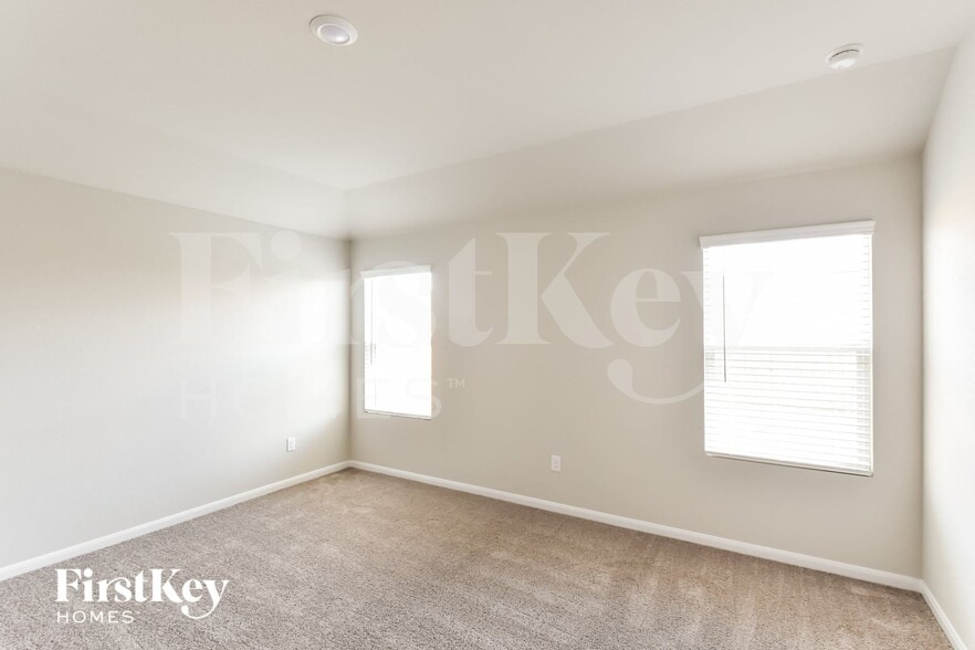 Building Photo - 6620 Hatchery Way