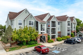 Building Photo - Spring Hollow