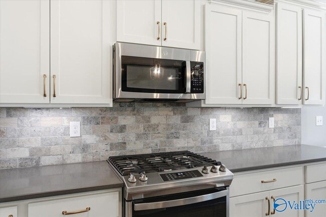 Building Photo - 212 Somerdale Ln