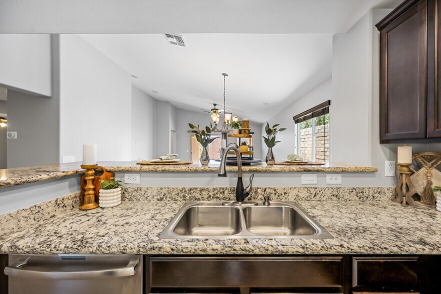 Building Photo - 5032 S Curie Way