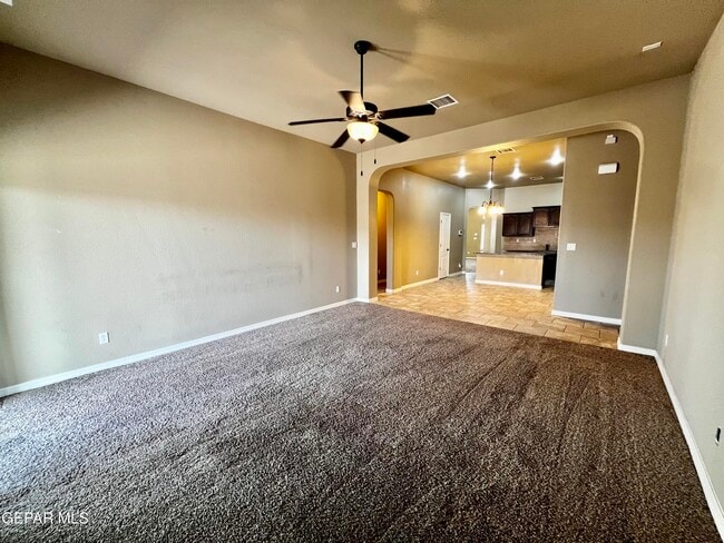 Building Photo - 3133 Clearbrook