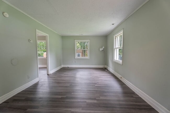 Building Photo - 3 Bedroom, 1 Bath Home in Pendleton