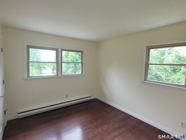 Building Photo - 163 Candlewood Lake Rd