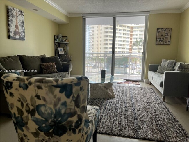 Building Photo - 1849 S Ocean Dr