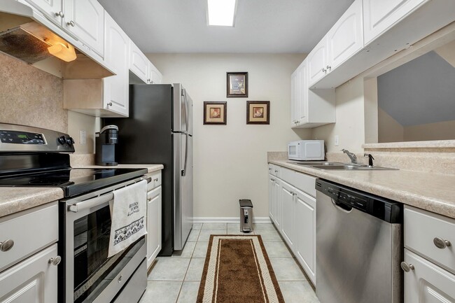 Building Photo - 119 Belmont Rd