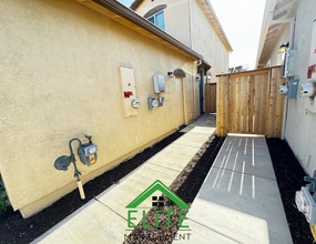 Building Photo - **A well-maintained 1-bedroom, 1-bath residence in a quiet Rancho Cordova neighborhood.**