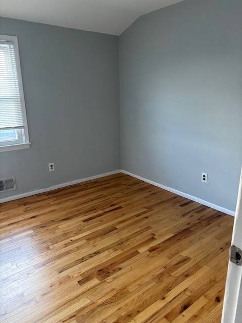 Building Photo - 302 Maybury Ave