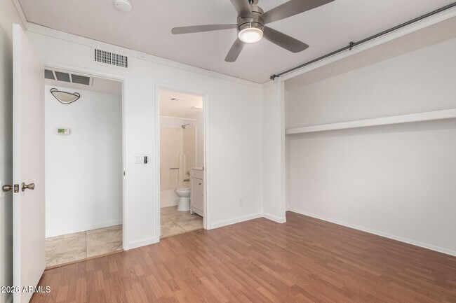Building Photo - 616 S Hardy Dr