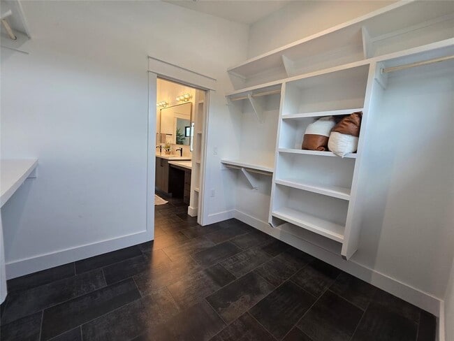 Building Photo - 5301 Grover Ave