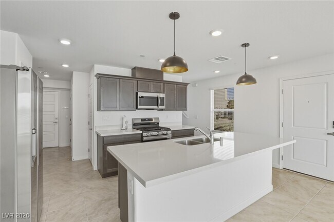 Building Photo - 4971 Aitana Ave