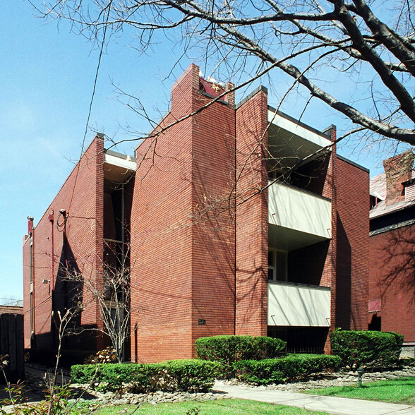 Building Photo - Franklin West Apartments, Leasing Office