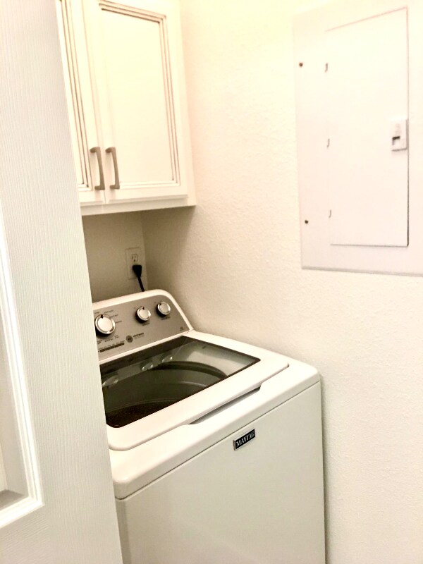 Building Photo - 4545 Wheaton Dr