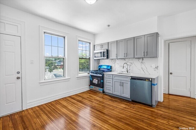 Building Photo - 1059 Vincent Ave