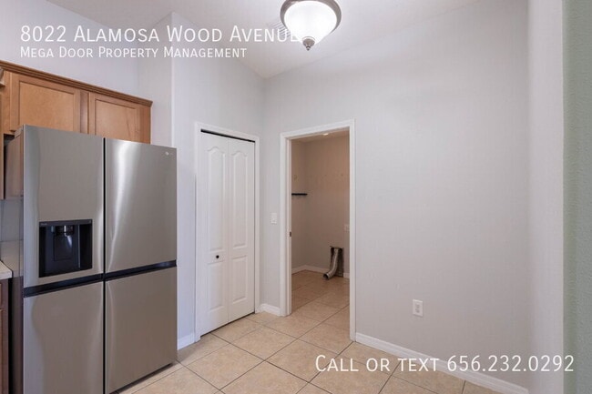 Building Photo - 8022 Alamosa Wood Ave