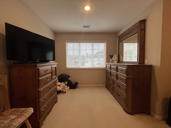 Building Photo - Executive-Style Northwest Heights Home with Forest Views and Refined Architectural Details