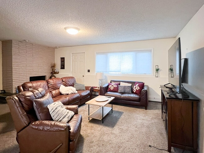 Building Photo - 3607 Rhone Cir