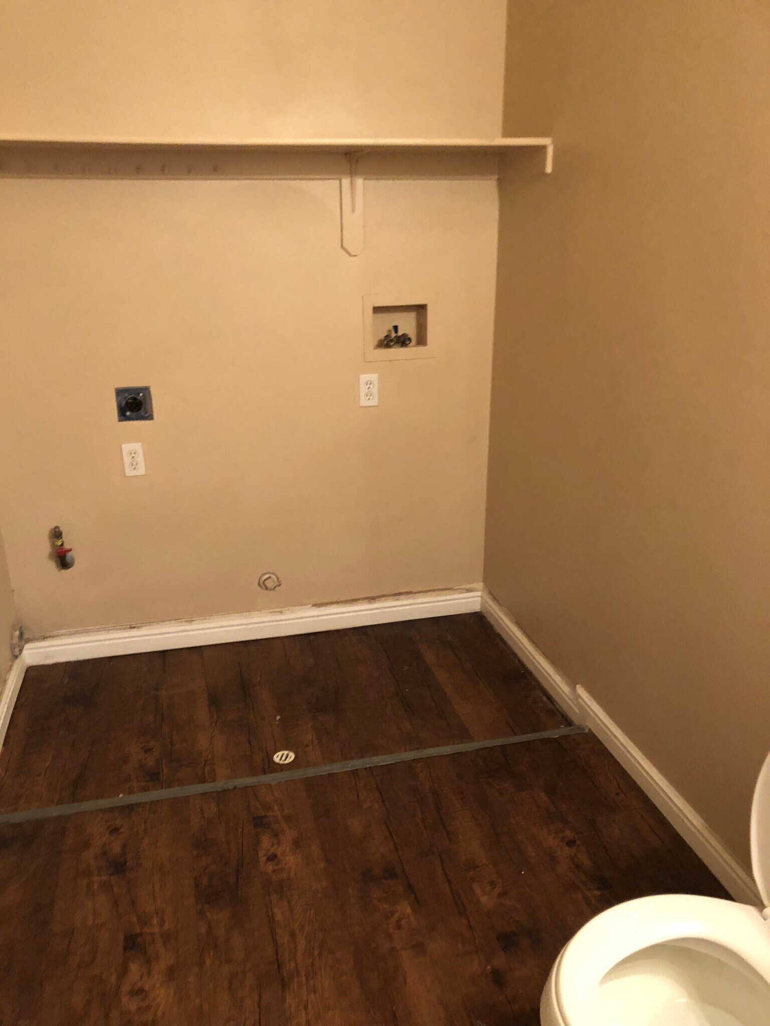 Building Photo - 664 N 2720 E