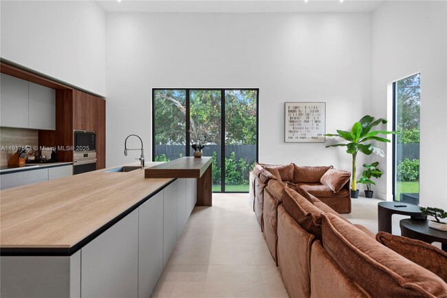 Building Photo - 1881 NE 196th Terrace