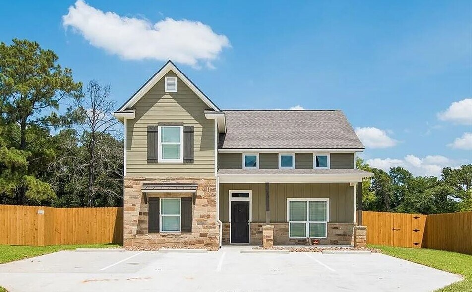 Primary Photo - 112 Waverly Dr