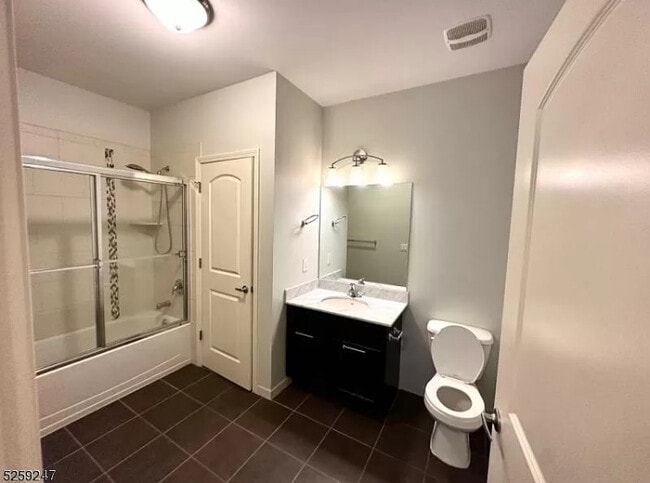 Building Photo - 104 E Elizabeth Ave