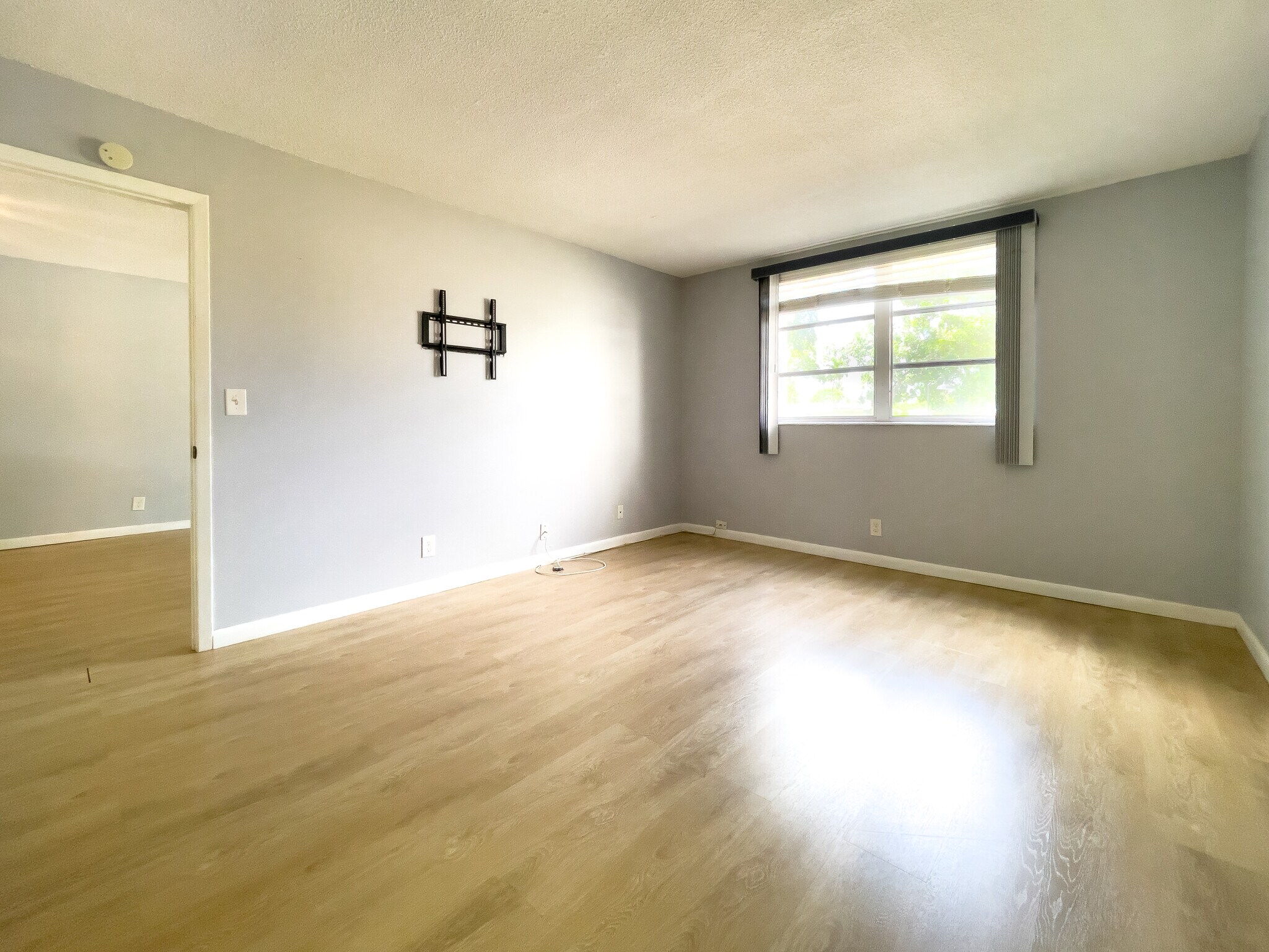 Building Photo - 2801 NW 47th Ter