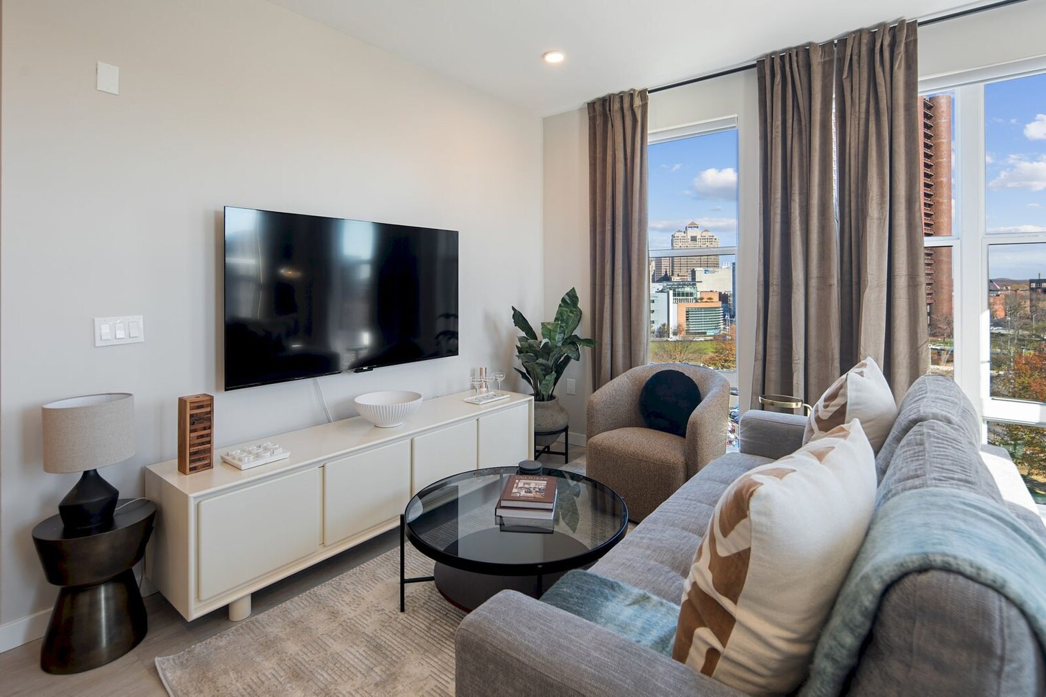 Building Photo - 188 Lafayette St