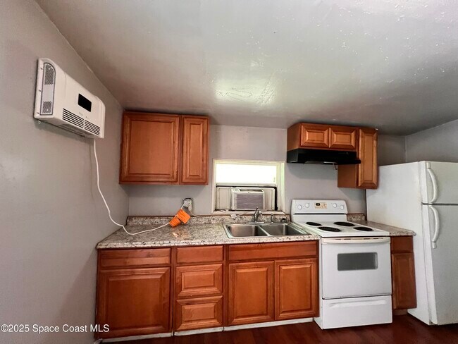 Building Photo - 420 Rock Pit Rd