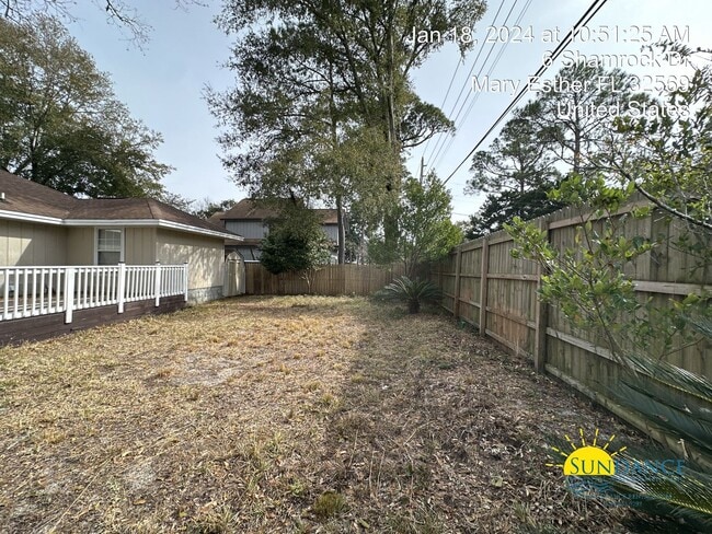 Building Photo - Beautiful 3 Bedroom Home in Mary Esther!