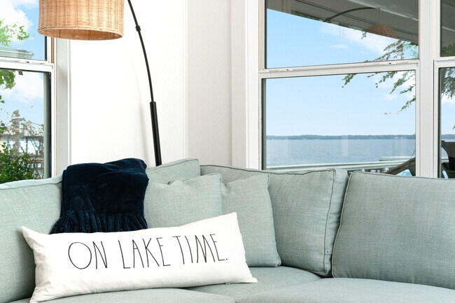 Building Photo - 13920 SE 124th St