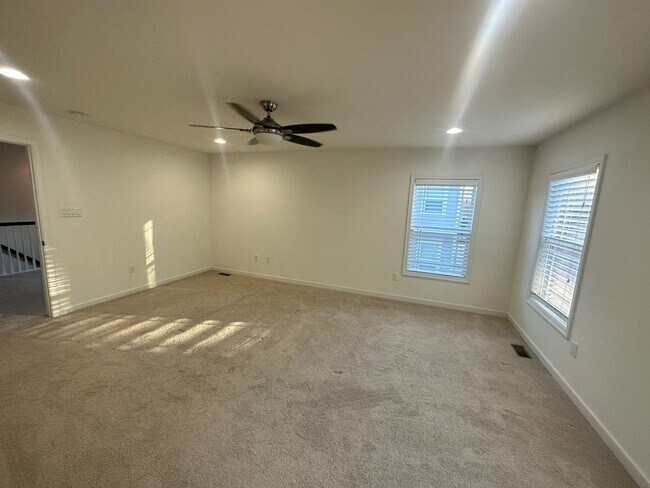 Building Photo - 11419 Hayloft Ln