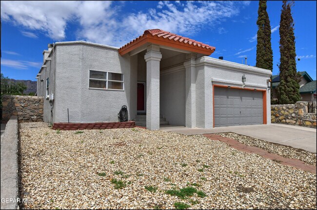 Primary Photo - 11109 Loma Grande Dr
