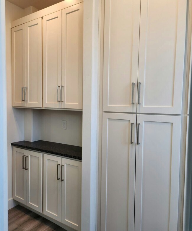 Building Photo - 5088 W Duckhorn Dr