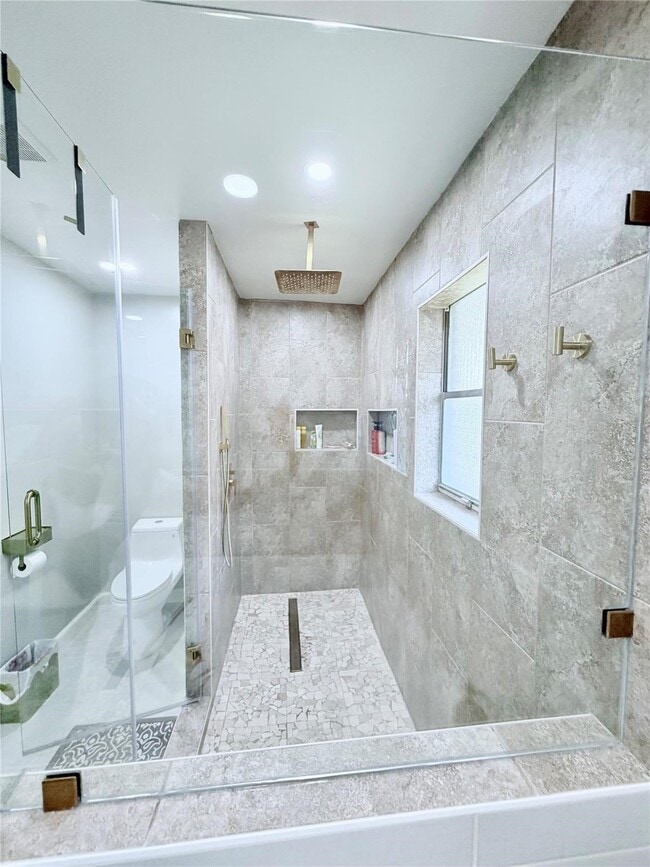 Building Photo - 7146 Bayou Forest Dr