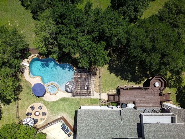 Building Photo - A Private Great Hills Estate on 1.32 Acres Backing to Protected Green Space **Fully Furnished**