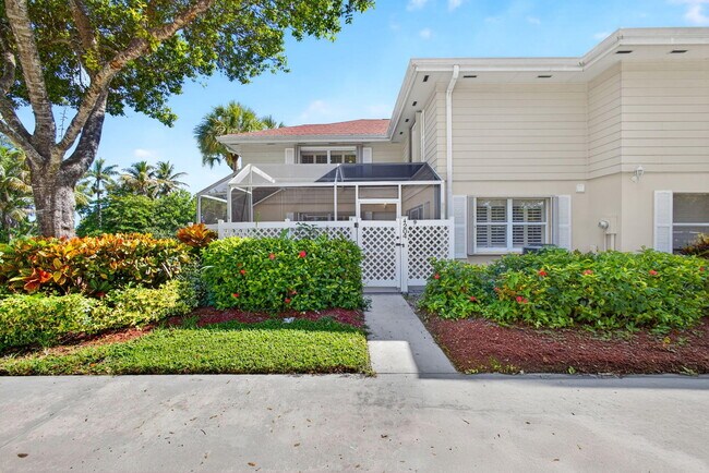 Building Photo - 4204 Roxbury Ct