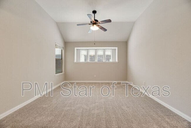 Building Photo - 7600 Shasta Dr