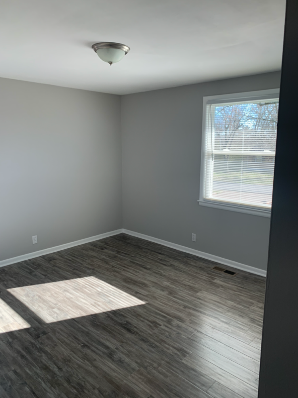 Building Photo - 317 Bonnaridge Dr