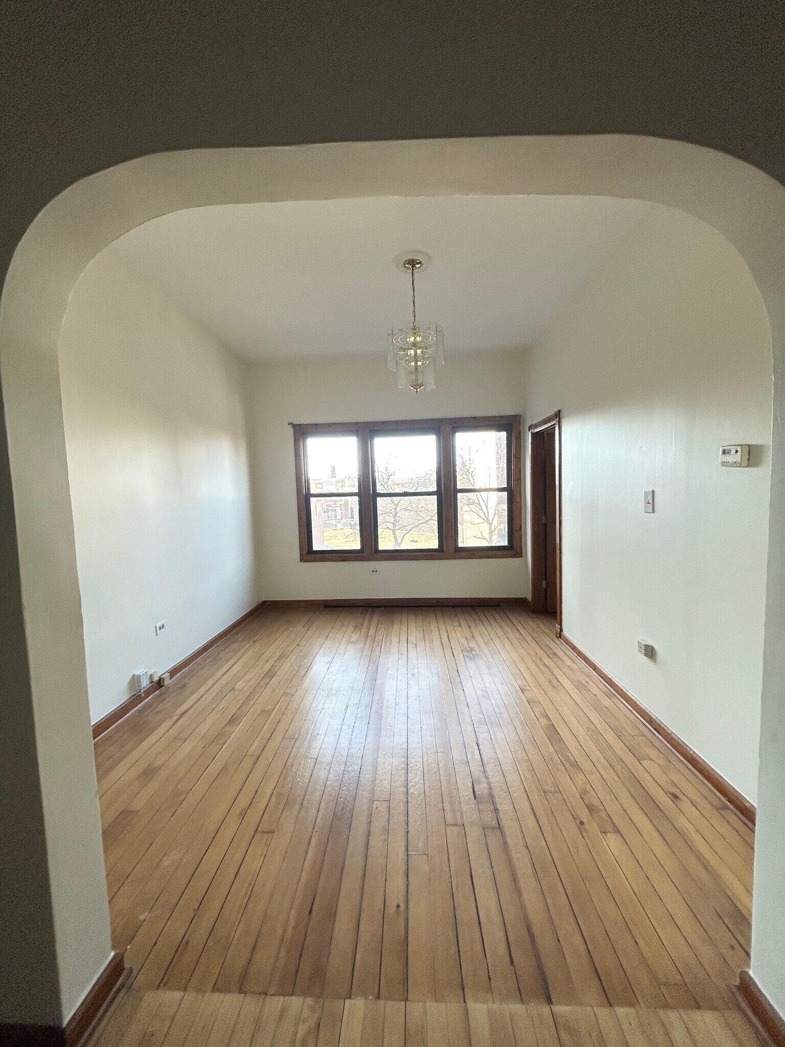 Building Photo - 2827 N Milwaukee Ave