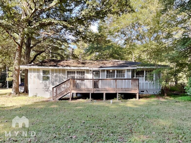 Building Photo - 370 Dot Dr