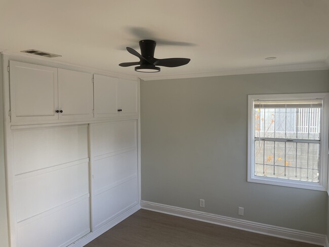 ceiling fans, recess lighting throughout - 7736 Whitsett Ave