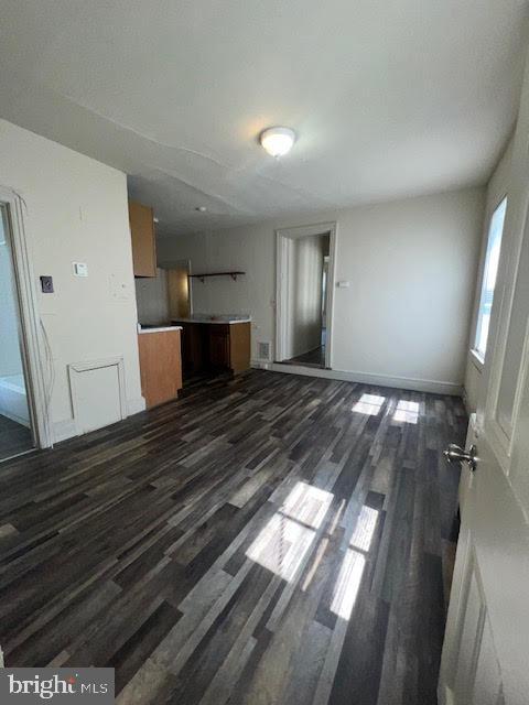 Building Photo - 453 W Gay St