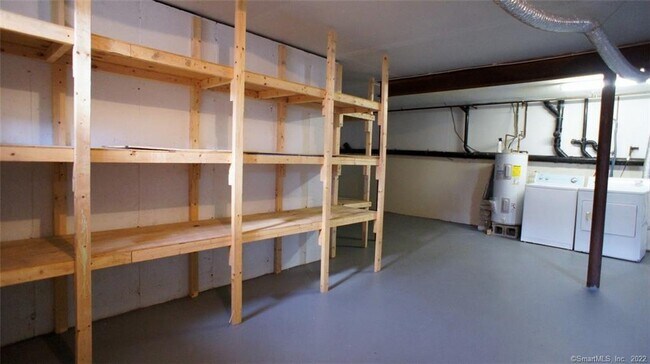 Building Photo - 24 Ferris Ave