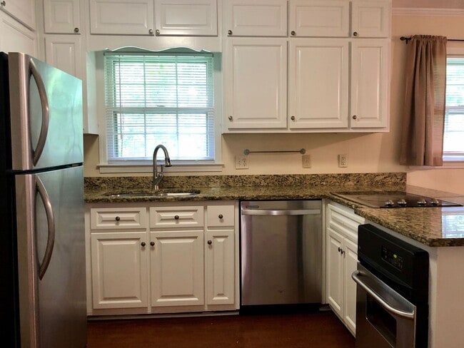 Building Photo - Stepless ranch home in Mableton