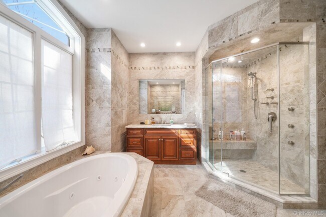 Building Photo - 13 White Birch Dr