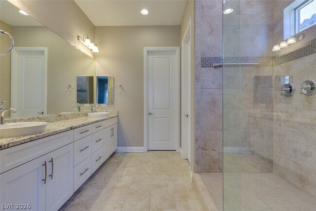 Building Photo - 11822 Spadari Ct