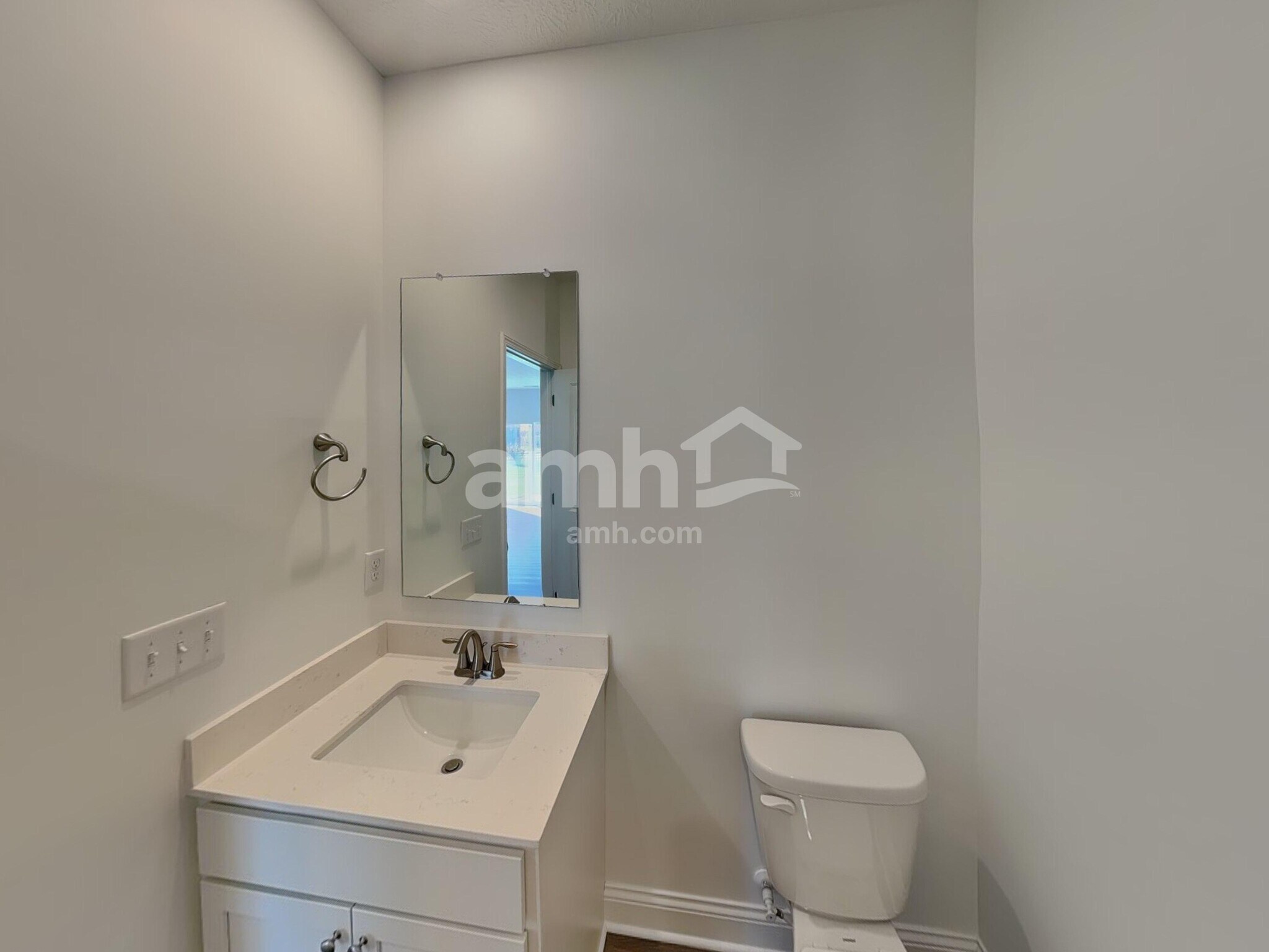 Building Photo - 206 Kramer Mills Dr