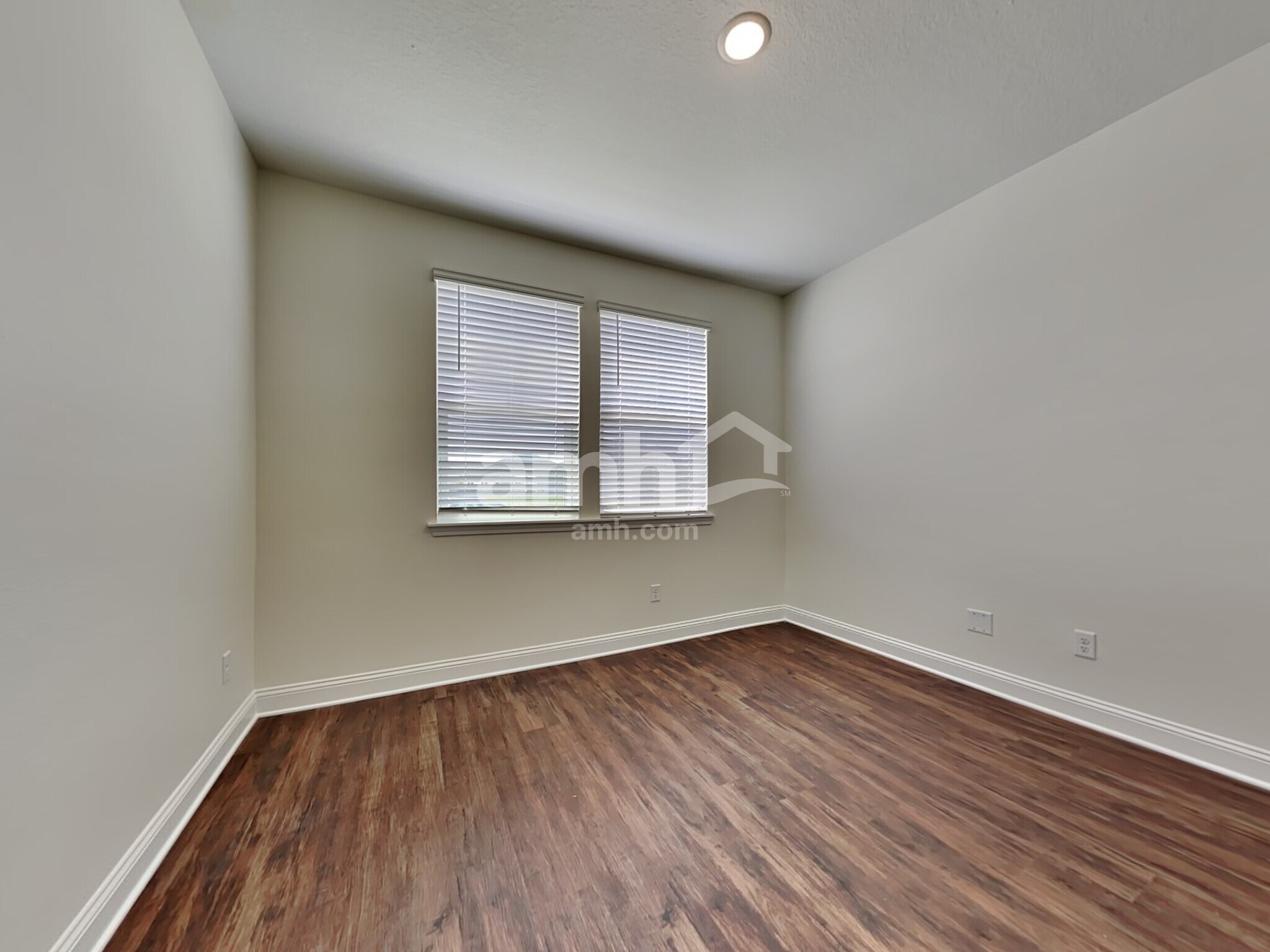 Building Photo - 267 Banyan Frst Dr