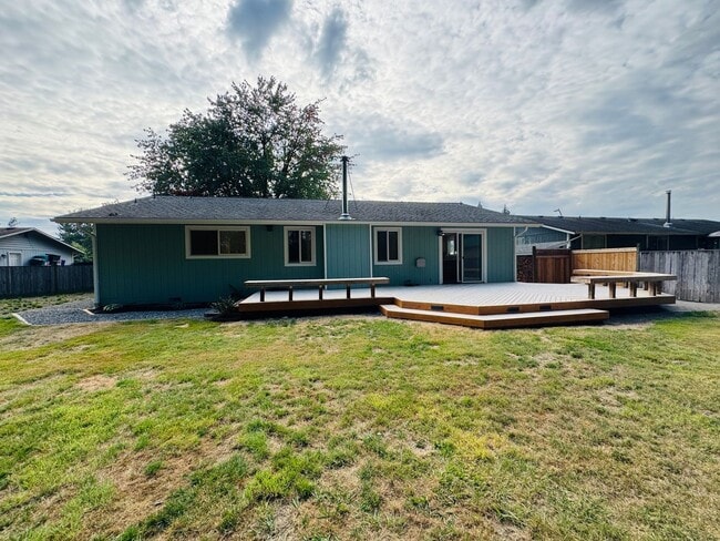 Building Photo - 3Bd/2Ba Carnation Home