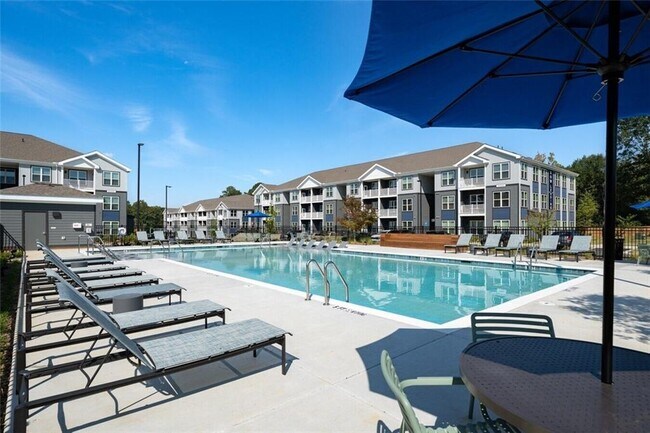 Building Photo - 191 Commerce Dr